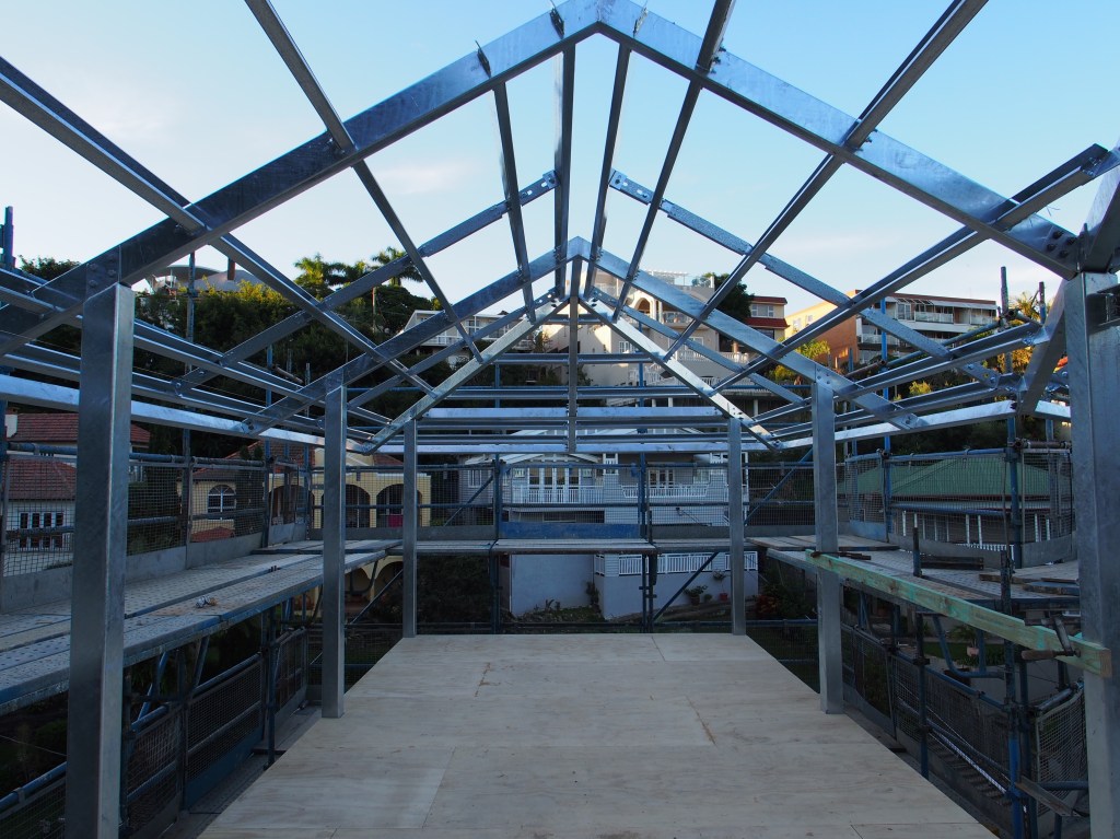 House with a sunroof (temporary).